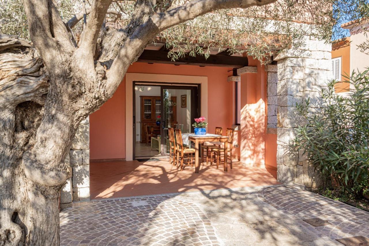 Porto San Paolo Apartments Esterno foto