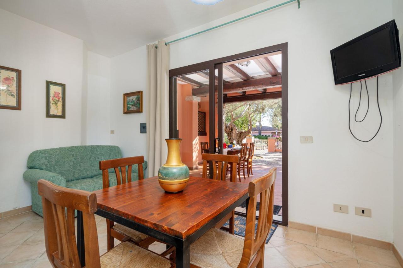 Porto San Paolo Apartments Esterno foto
